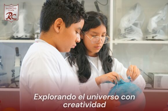 En el laboratorio de ciencia, creatividad y mucho entusiasmo.