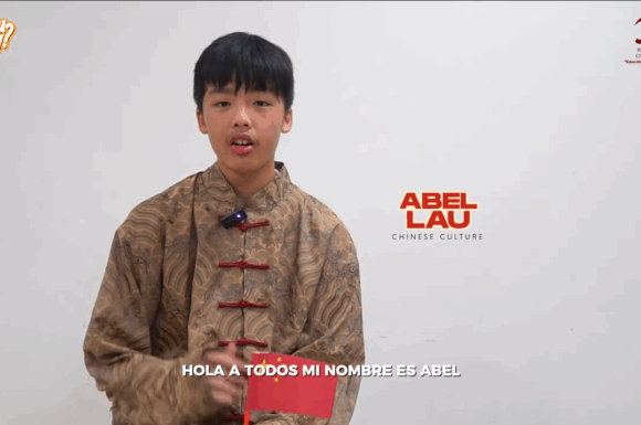 ✨Conoce un poco más de la cultura china junto a Abel Lau, quien nos comparte con alegría parte de sus raíces en esta Interculturality Week. 🌍💬